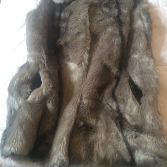 Faux Fur Vest BANDOLINO Size M Sleeveless Gray - Picture 5 of 14